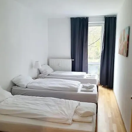 Apartament With Terrace In Mitte 2011 *